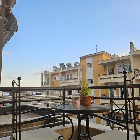 La Vie Est Belle Apartment Kavála Luaran gambar