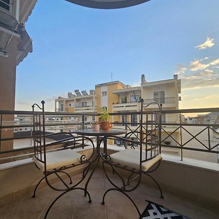 La Vie Est Belle Apartment Kavála Luaran gambar