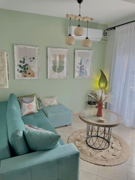 La Vie Est Belle Apartment Kavála Luaran gambar