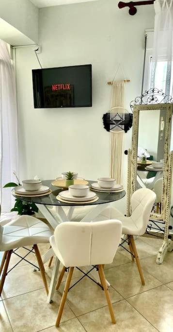 La Vie Est Belle Apartment Kavála Luaran gambar